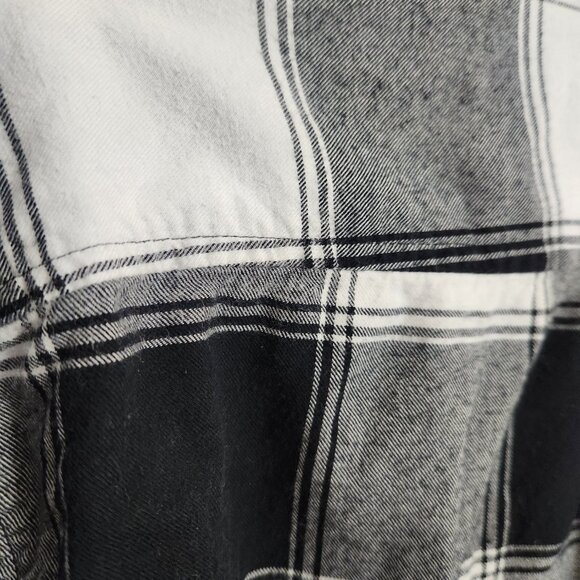 Ava & Viv Black and White Cozy Flannel Plaid Button Down Shirt X - Picture 5 of 8